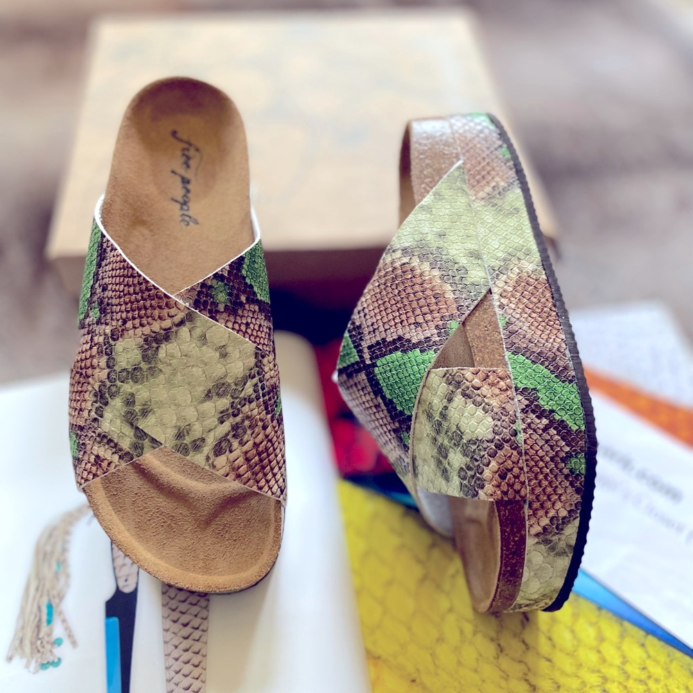 Free People Sidelines Flatform Sandals - Picture 7 of 13